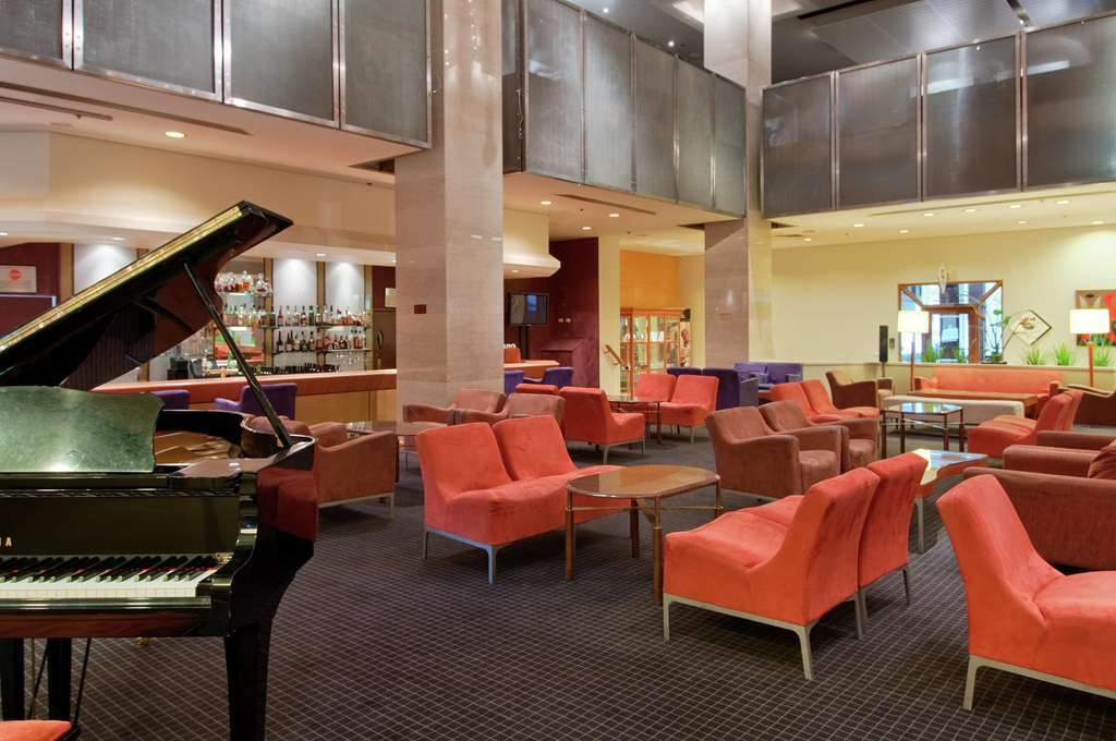 Hilton Adelaide Hotel Interior photo